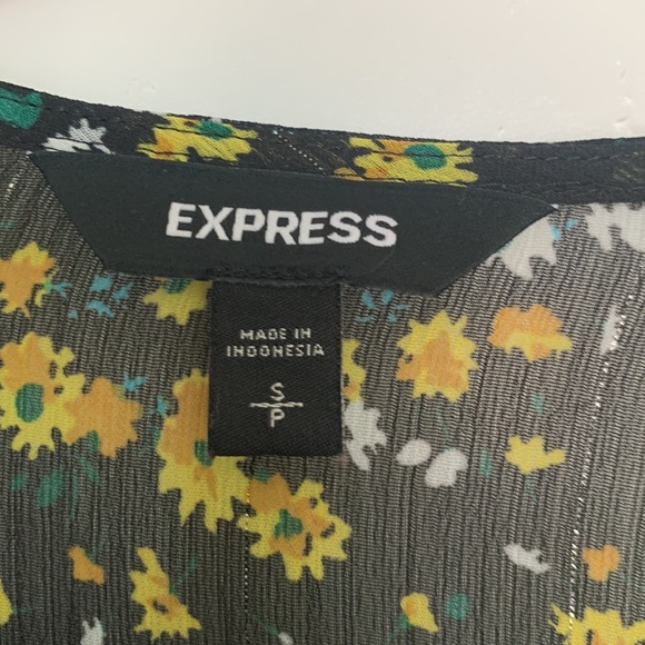 Express floral prints metallic wrap sheer top size sp - Picture 7 of 11